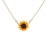 Load image into Gallery viewer, Sunflower 🌻 necklace with  pearls